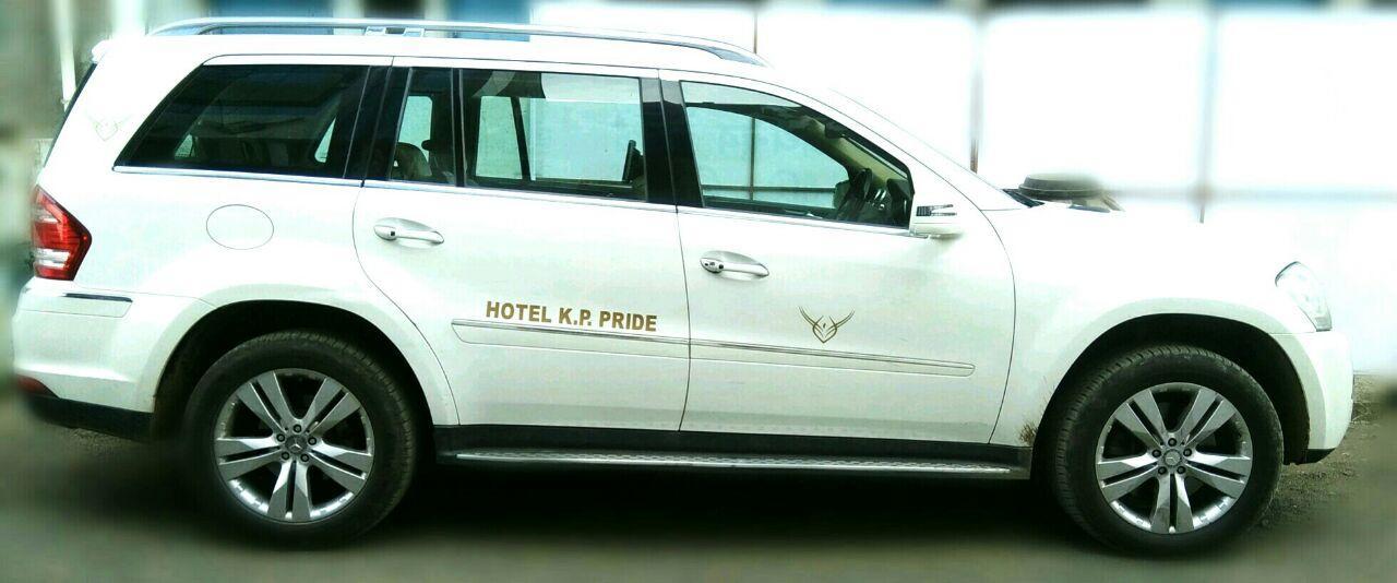 Hotel K P Pride Jālgaon Zewnętrze zdjęcie